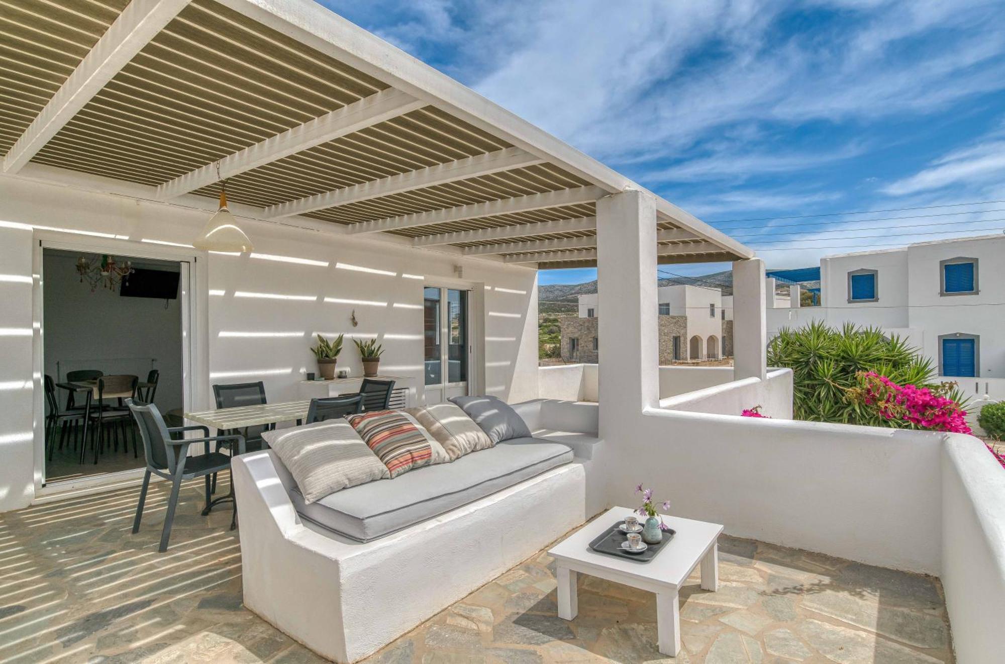 Dahlia Apartments And Studios Aliki  Exterior photo